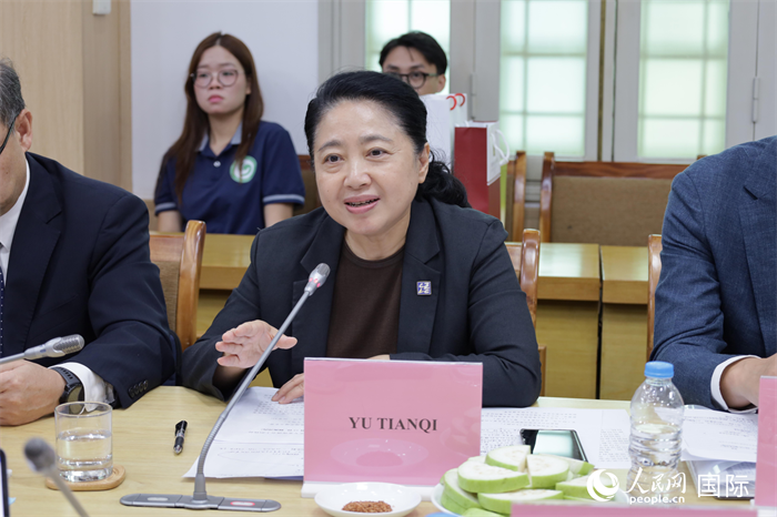 于天琪分享交流国际中文教育发展趋势。人民网记者 白晓川摄